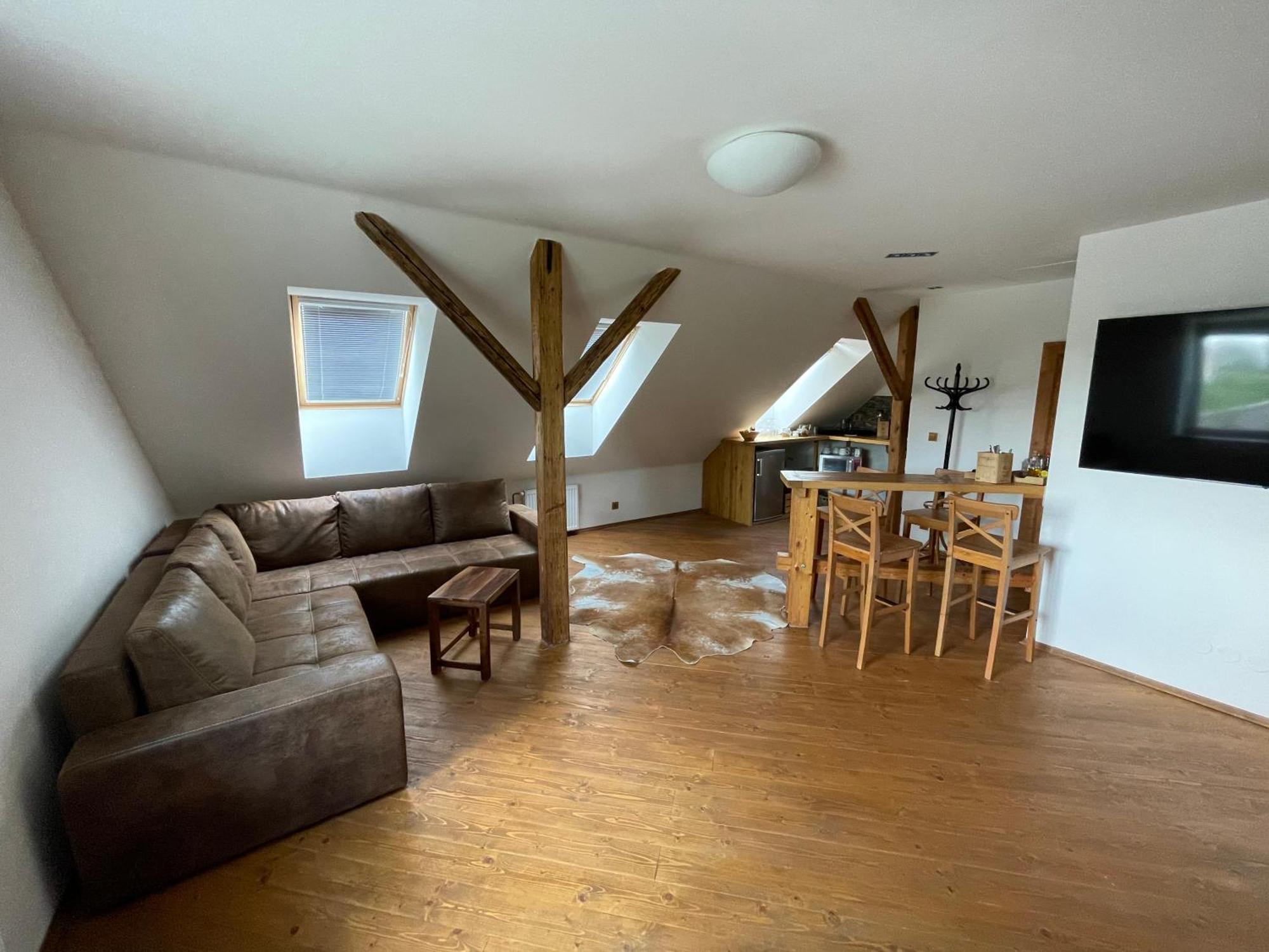 Apartmany Polska 12 Olomouc Buitenkant foto